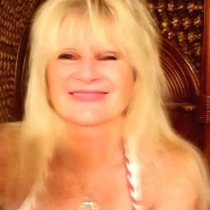 Meet your Posher, Pamela